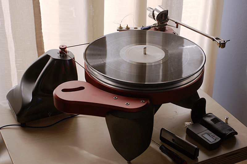 Metaxas & Sins: Audiophile, Designer, Ηχολήπτης, Πολυπράγμων...