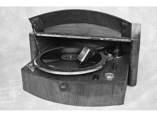 125 χρόνια Dual!