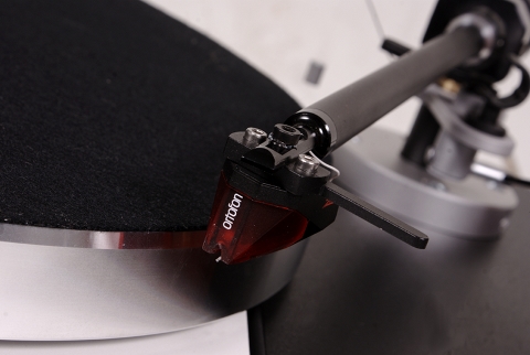 Perpetuum Ebner PE 800/PE TO 2017/Ortofon 2M Red.