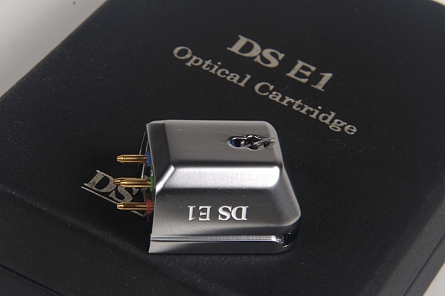 DS Audio E1