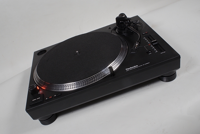 Technics SL-1210 Mk7 & SL-1210 Mk2